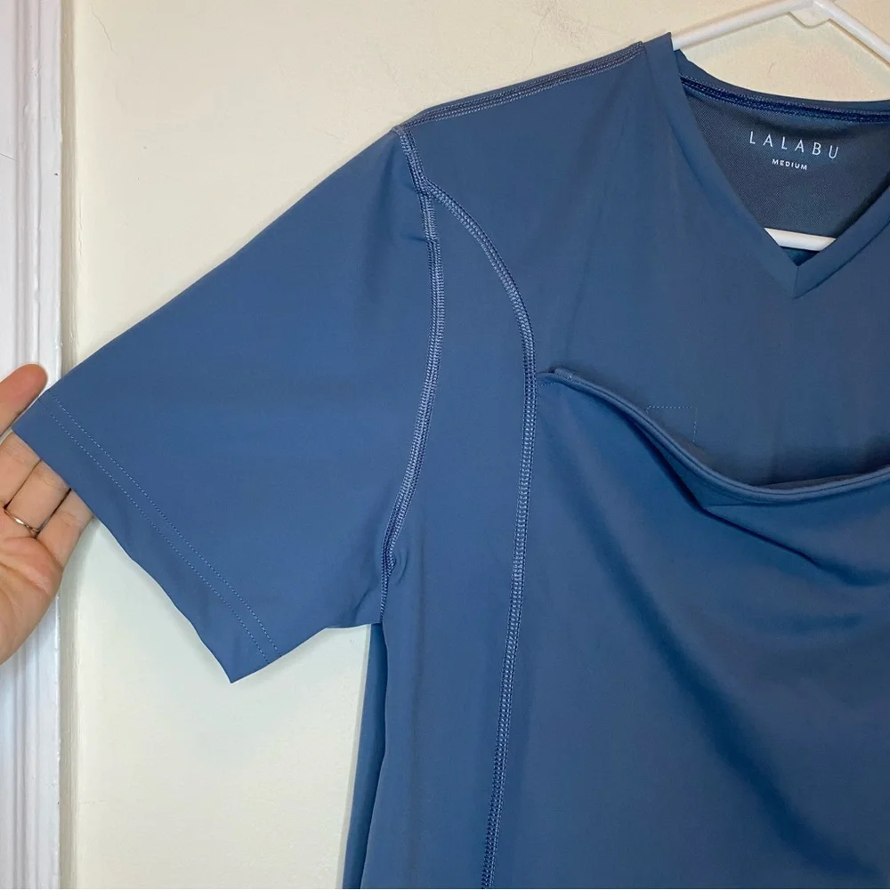 LALABU Men’s The Dad Shirt Baby Front Pouch Short Sleeve Brook Blue Sz Medium - Picture 6 of 14